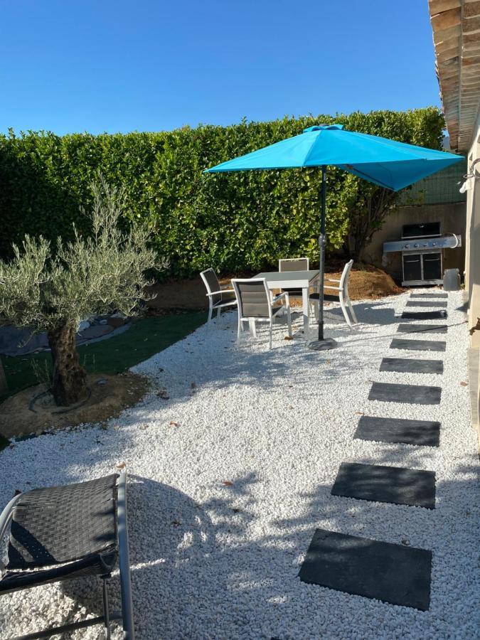 Petit Nid Douillet En Luberon Avec Spa Ansouis Zewnętrze zdjęcie