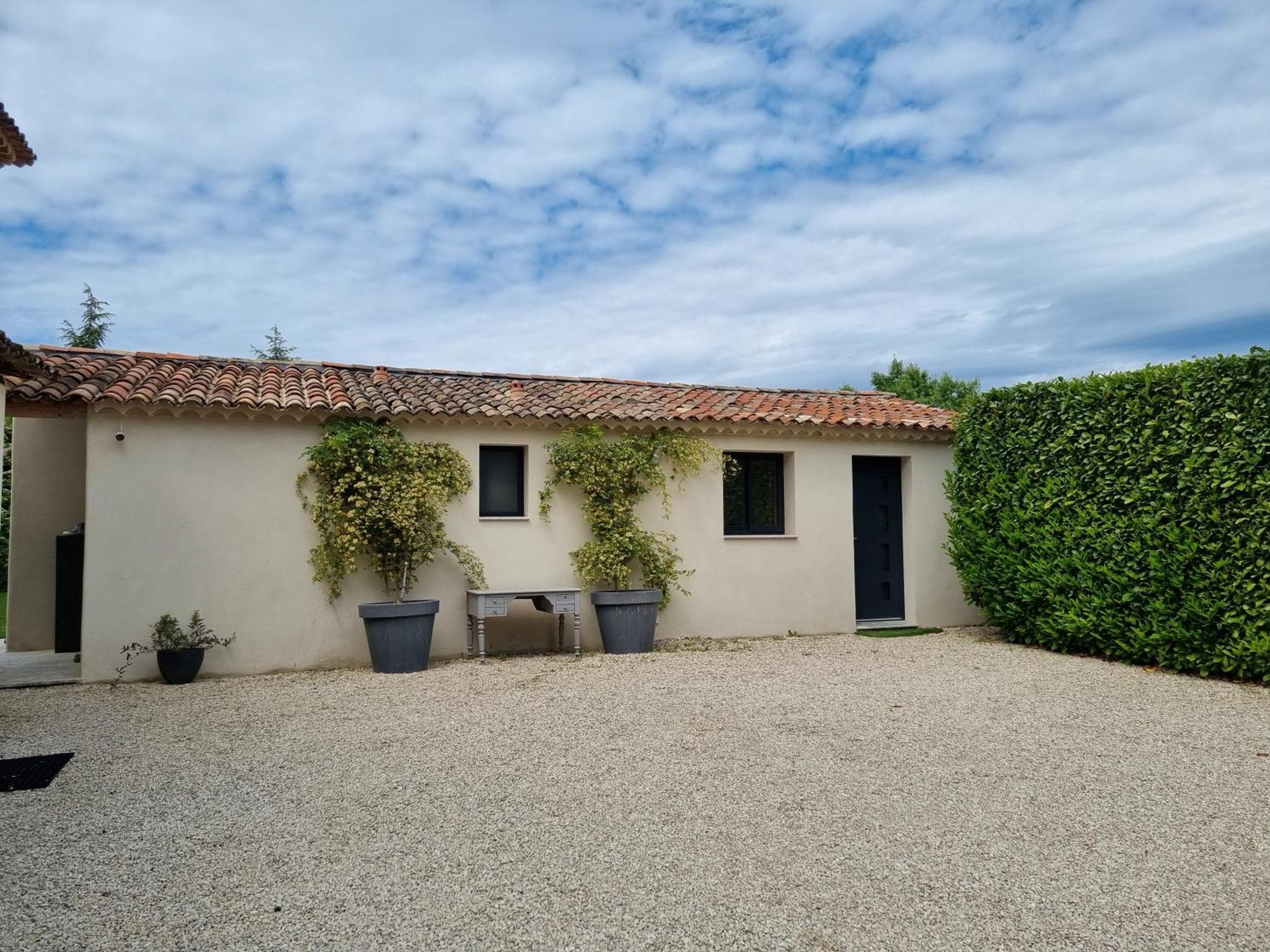 Petit Nid Douillet En Luberon Avec Spa Ansouis Zewnętrze zdjęcie